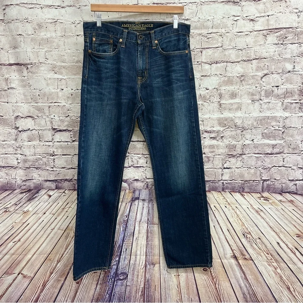 American Eagle Relaxed Straight Medium Wash Denim Jeans